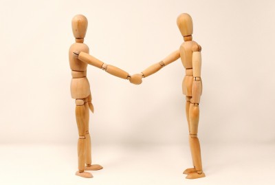 shake-hands-3139604_1280